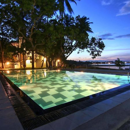 Jade Green Hotel Хамбантота Екстериор снимка
