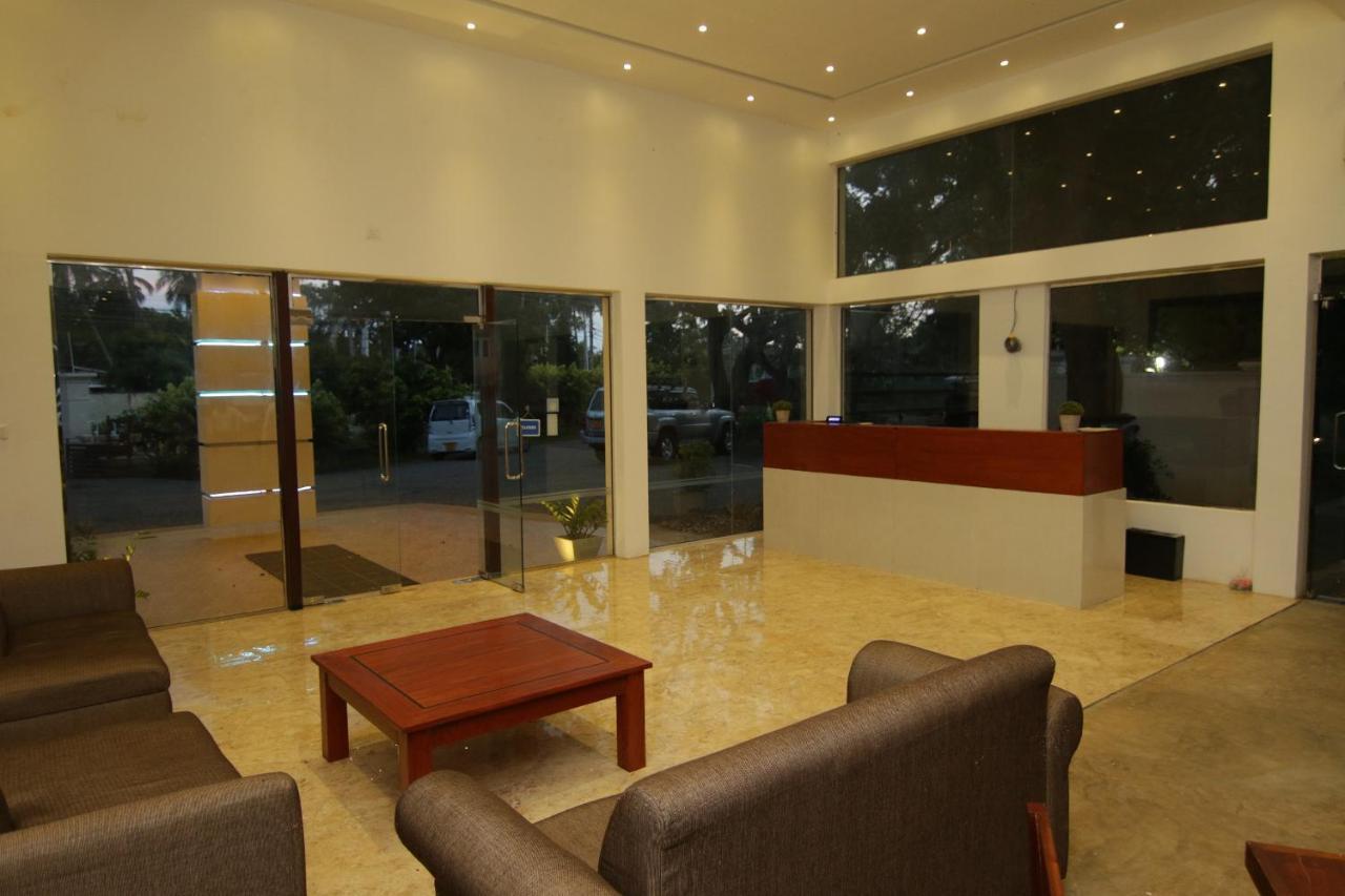 Jade Green Hotel Хамбантота Екстериор снимка