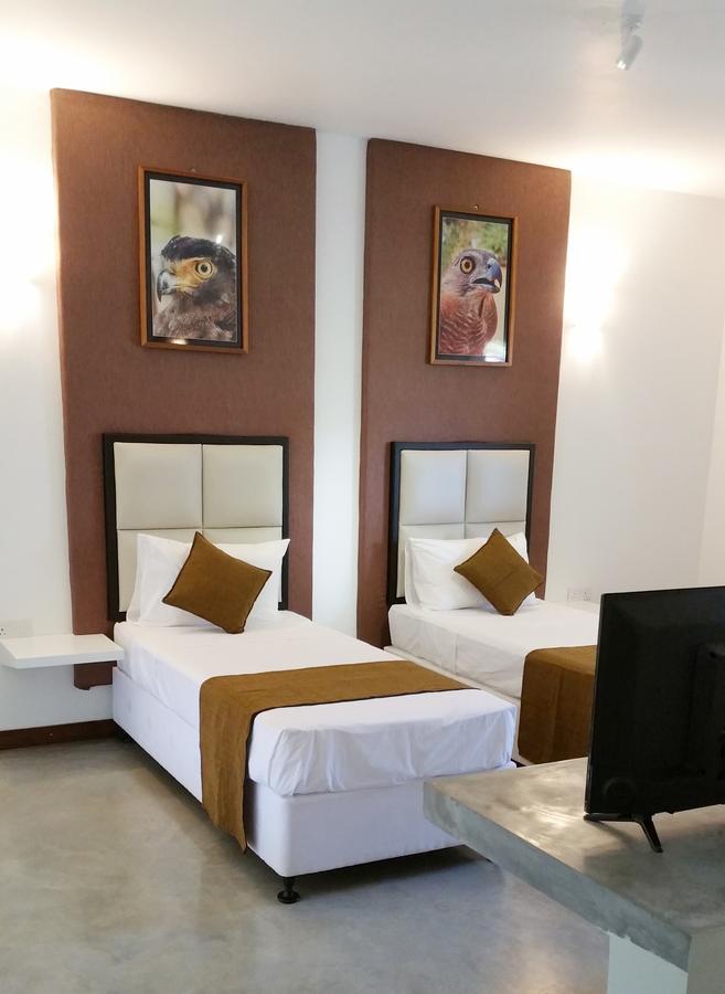 Jade Green Hotel Хамбантота Екстериор снимка