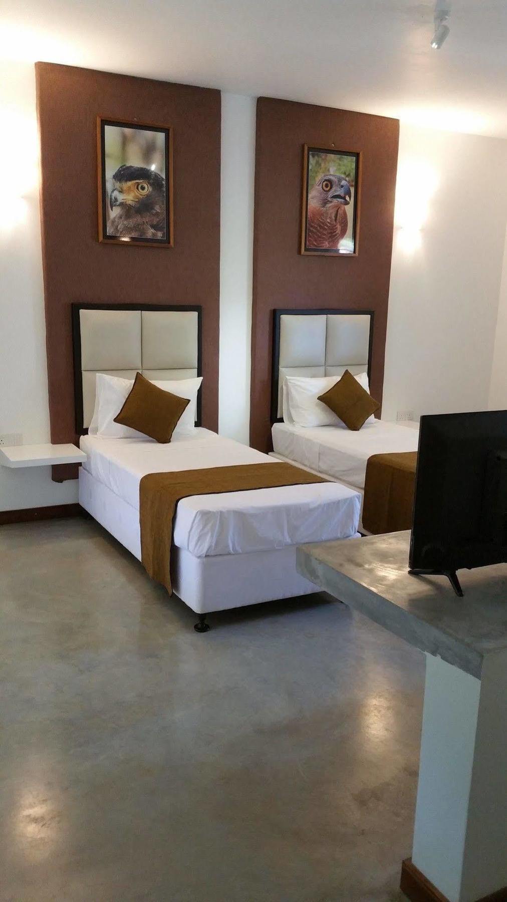 Jade Green Hotel Хамбантота Екстериор снимка